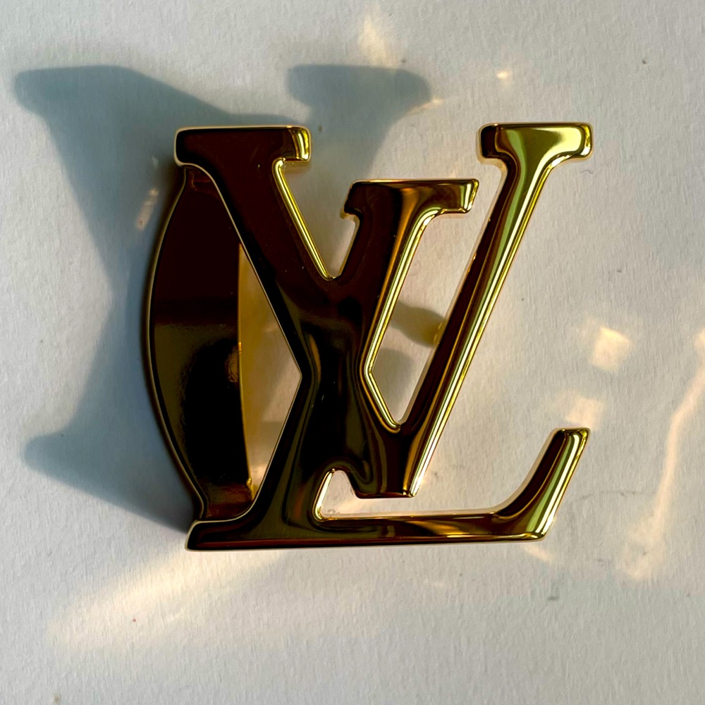 Louis Vuitton Women’s 30mm Belt Buckle